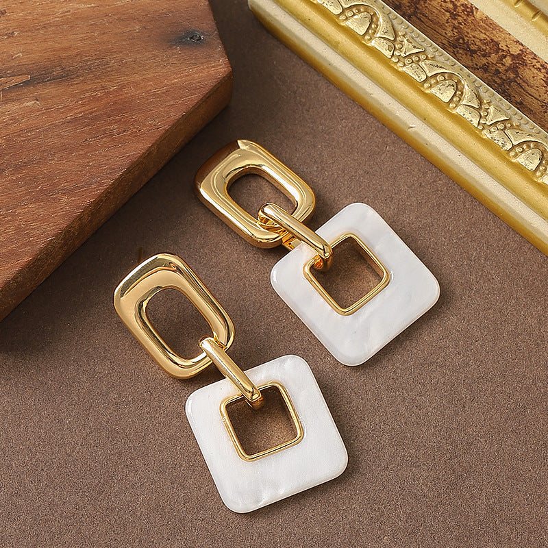 Dignified Hollow Geometric Square Earrings