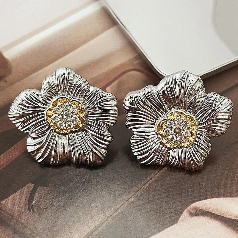 Retro Textured Stud Earrings Gardenia Two-tone Elegant