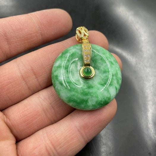 New Emerald Dry Green Safety Buckle Pendant
