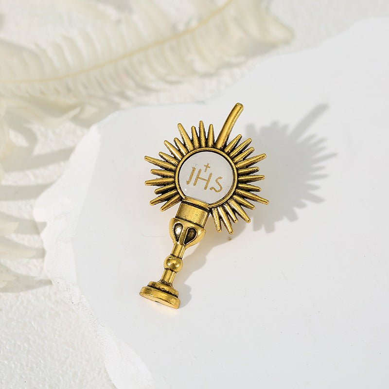 Alloy Cross Brooch, Retro And Personalized Anti Glare Pin