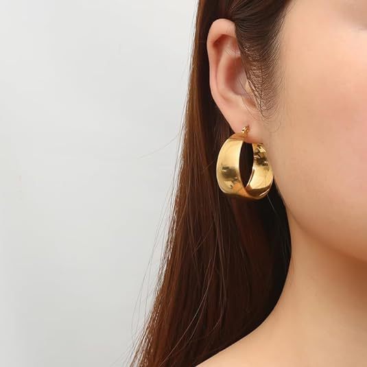 Widened Curved Stainless Steel Ear High-grade Titanium Steel Earrings
